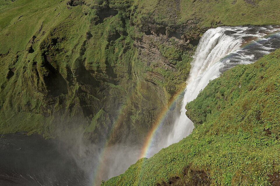 Islandia — Cascadas y paisajes árticos